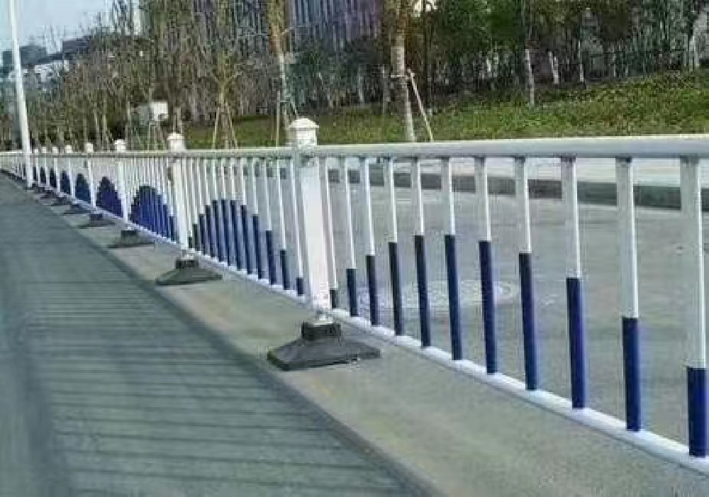 道路护栏